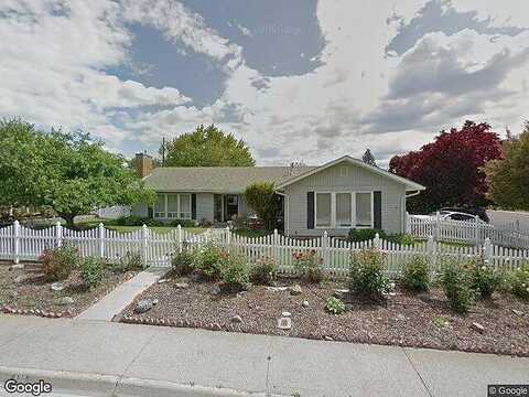 Pine, HERMISTON, OR 97838