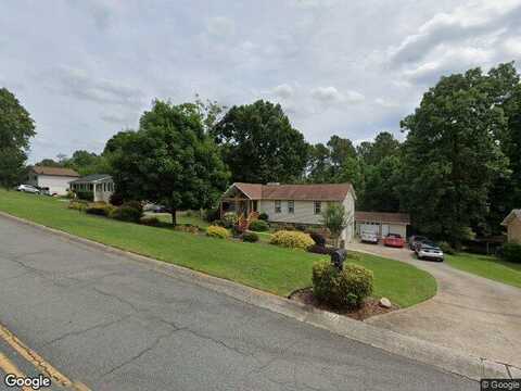 Tomahawk, WOODSTOCK, GA 30188