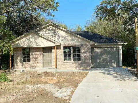 Chase, CLEBURNE, TX 76031