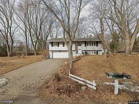 Shawnee, CHANHASSEN, MN 55317