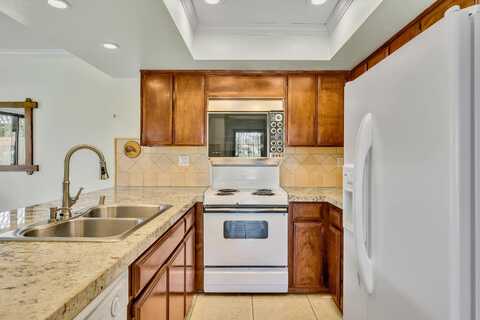 Novio, RANCHO MIRAGE, CA 92270
