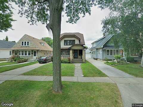 69Th, MILWAUKEE, WI 53213