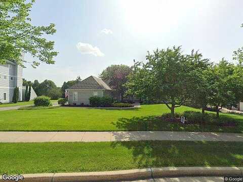 Tree Line, WAUKESHA, WI 53188