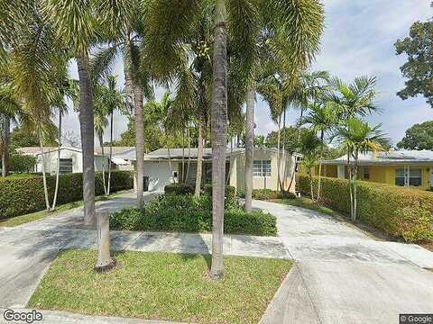 17Th, Lake Worth, FL 33460