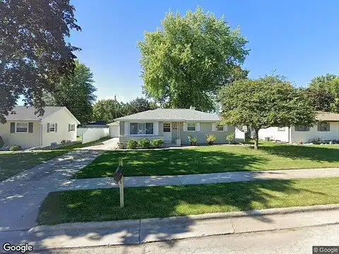 Honeysuckle, NEENAH, WI 54956
