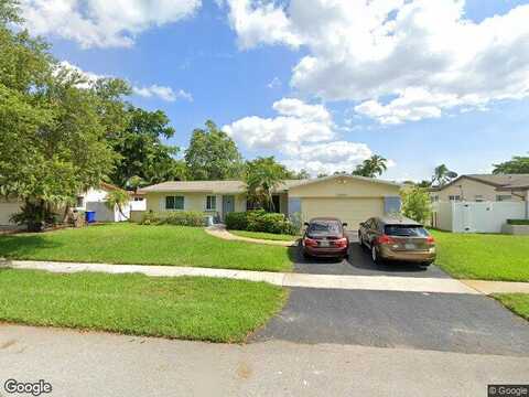 21St, PEMBROKE PINES, FL 33026