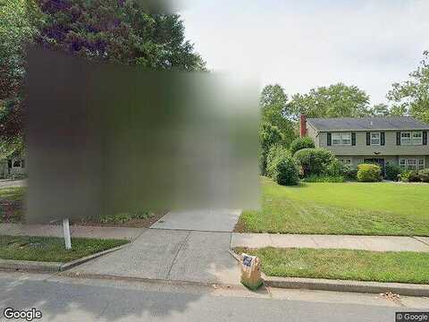 Maple View, FAIRFAX, VA 22033