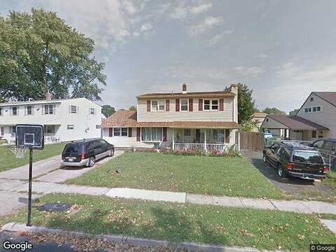 Autumn, LEVITTOWN, PA 19055