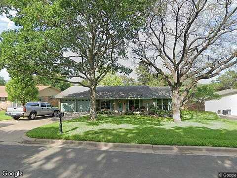Mountain Lake, WOODWAY, TX 76712