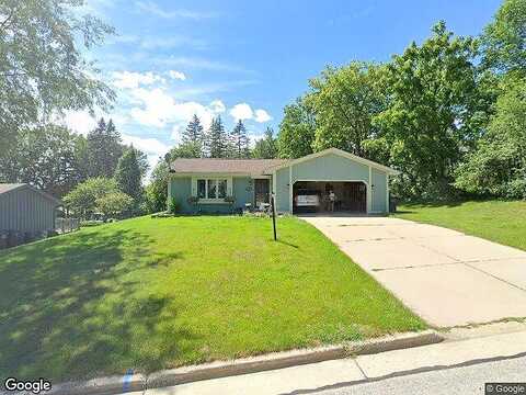 97Th, MILWAUKEE, WI 53228