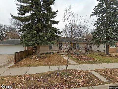 19Th, MINNEAPOLIS, MN 55407