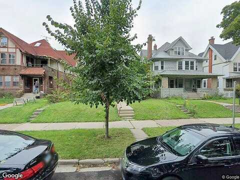 Farwell, MILWAUKEE, WI 53211