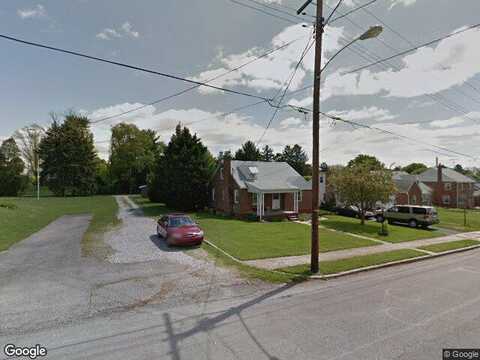 Forrest, YORK, PA 17404