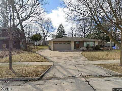 Upham, MILWAUKEE, WI 53221