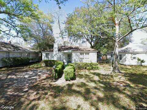 Delesseps, SAVANNAH, GA 31404