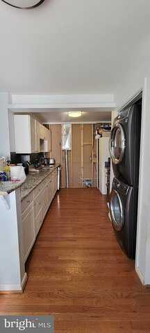 Tyler, FALLS CHURCH, VA 22042