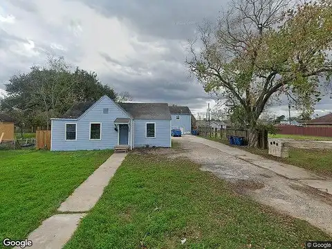 Avenue A, SOUTH HOUSTON, TX 77587