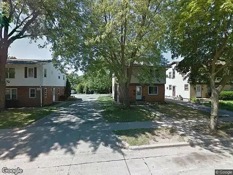 61St, MILWAUKEE, WI 53218