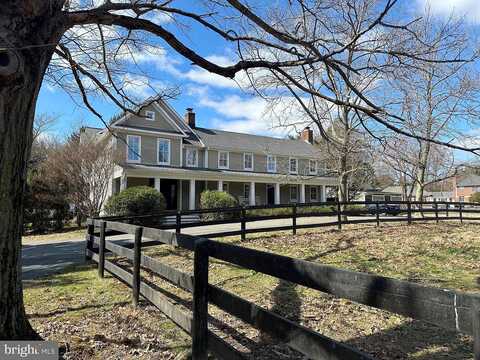 Walker, GREAT FALLS, VA 22066