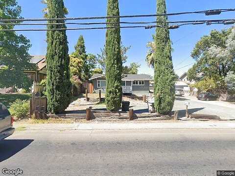 11Th, LAKEPORT, CA 95453