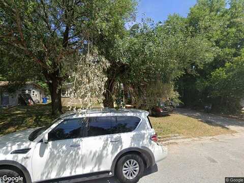 Quitina, JACKSONVILLE, FL 32277