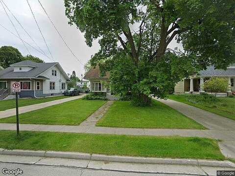 North, WEST BEND, WI 53090