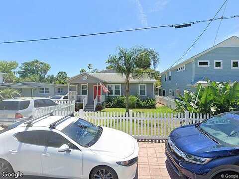 Lora, NEPTUNE BEACH, FL 32266