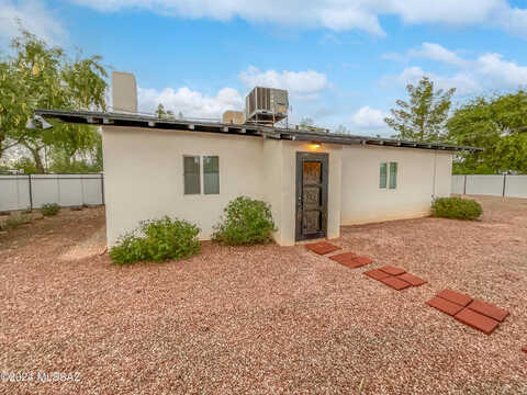 Lee, TUCSON, AZ 85712