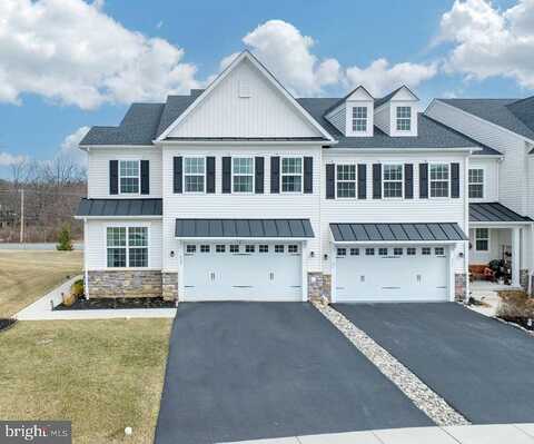 Lee, EXTON, PA 19341