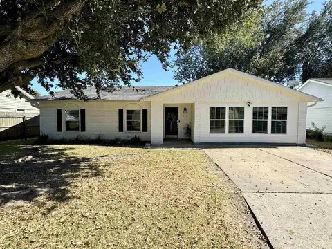Avenue, NEDERLAND, TX 77627