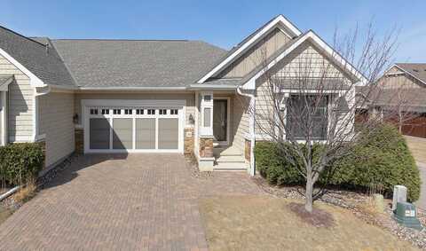 Riley, CHANHASSEN, MN 55317