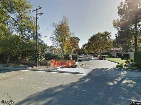 Rondell, AGOURA HILLS, CA 91301