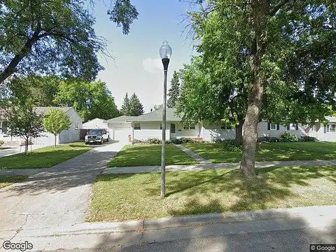 18Th, EAST GRAND FORKS, MN 56721