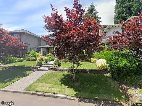 6Th, LAKE OSWEGO, OR 97034