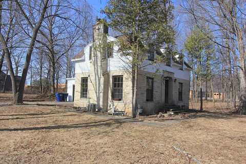 Main, CLINTONVILLE, WI 54929