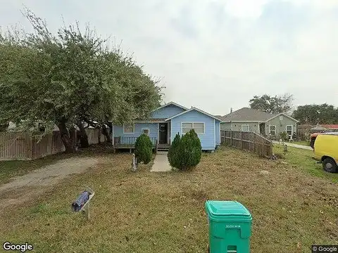 12Th, ARANSAS PASS, TX 78336