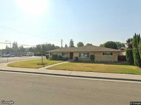 Pine, SELMA, CA 93662