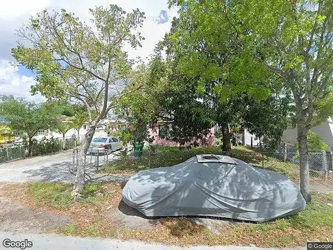 154Th, OPA LOCKA, FL 33054