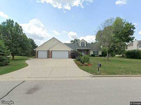 Red Tail, SUSSEX, WI 53089