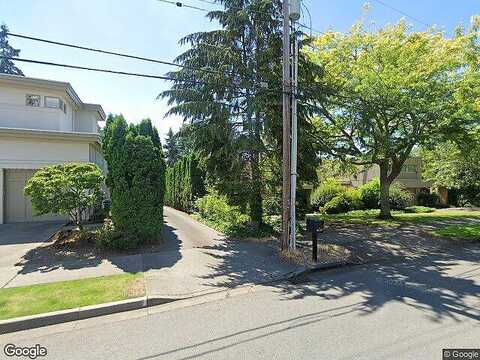 1St, BELLEVUE, WA 98004