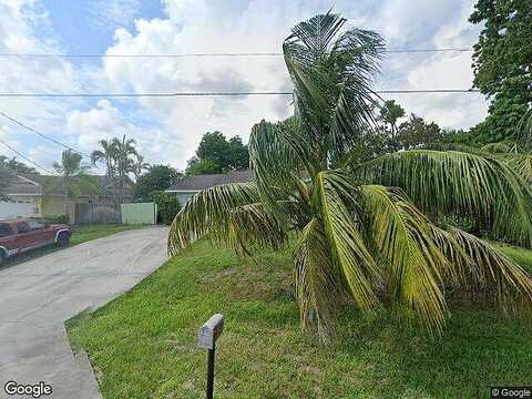 19Th, NAPLES, FL 34116