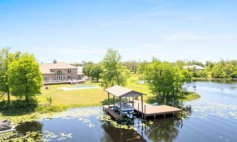 De Len, PANAMA CITY, FL 32404