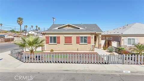 11Th, PERRIS, CA 92570