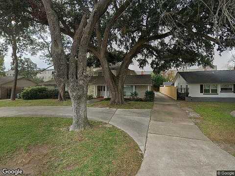 Bering, HOUSTON, TX 77057
