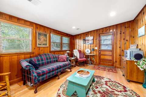 Clifford, LOGANVILLE, GA 30052