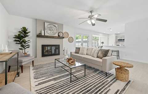 Plum, ELGIN, TX 78621