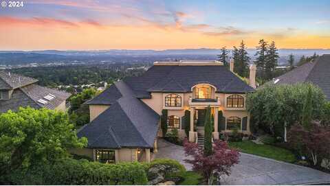 Ascot, PORTLAND, OR 97225
