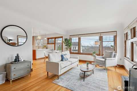 Heights, SEATTLE, WA 98136