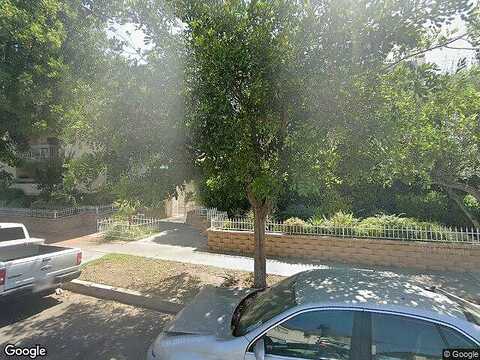 Willis, SHERMAN OAKS, CA 91403