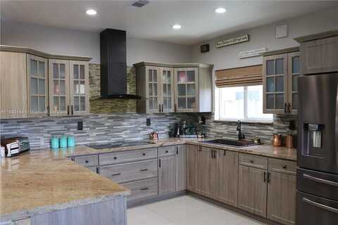 31St, HOMESTEAD, FL 33033